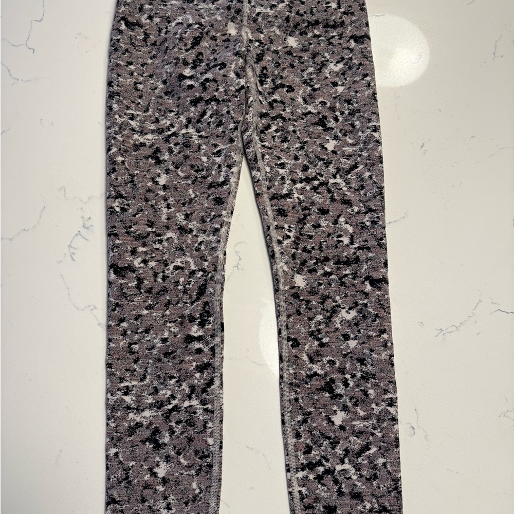 Athleta Elation Textured Tight Leggings. X-Small Tall.